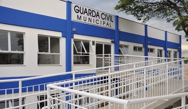 GCM apreende porções de cocaína e crack com menor em Itu